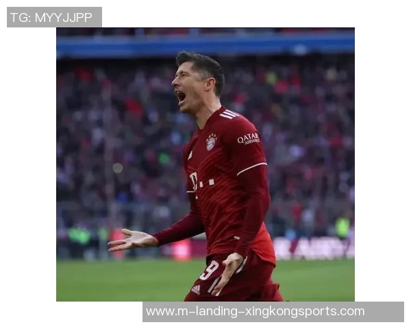 莱万领衔球队新征程展现无限潜力与激情的足球盛宴